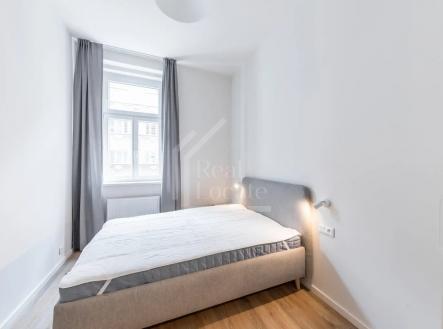 Pronájem bytu, 2+kk, 51 m² obrázek