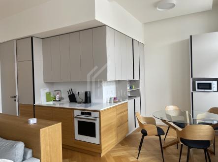 IMG_2407 | Pronájem bytu, 2+kk, 56 m²