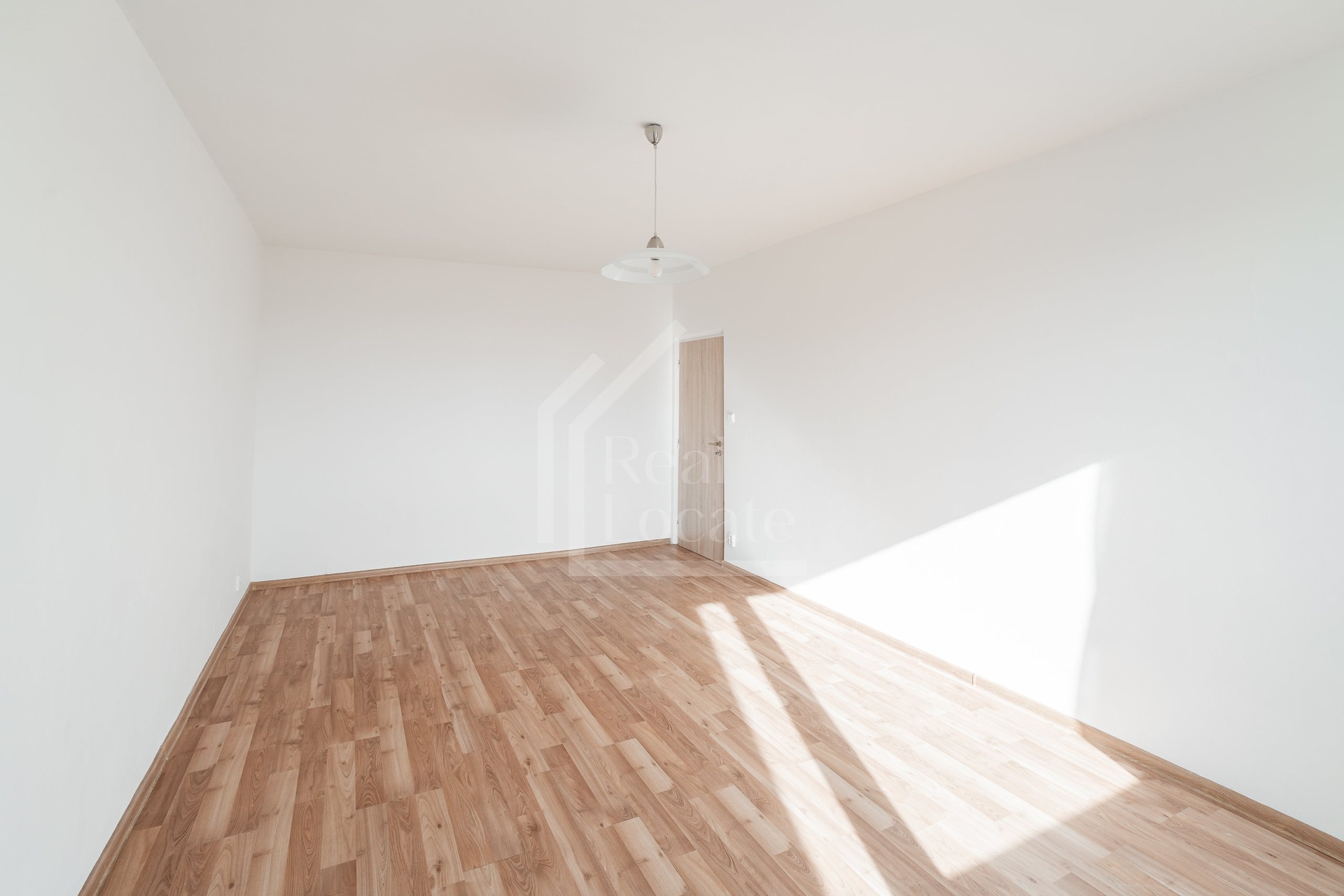DMA00079-HDR