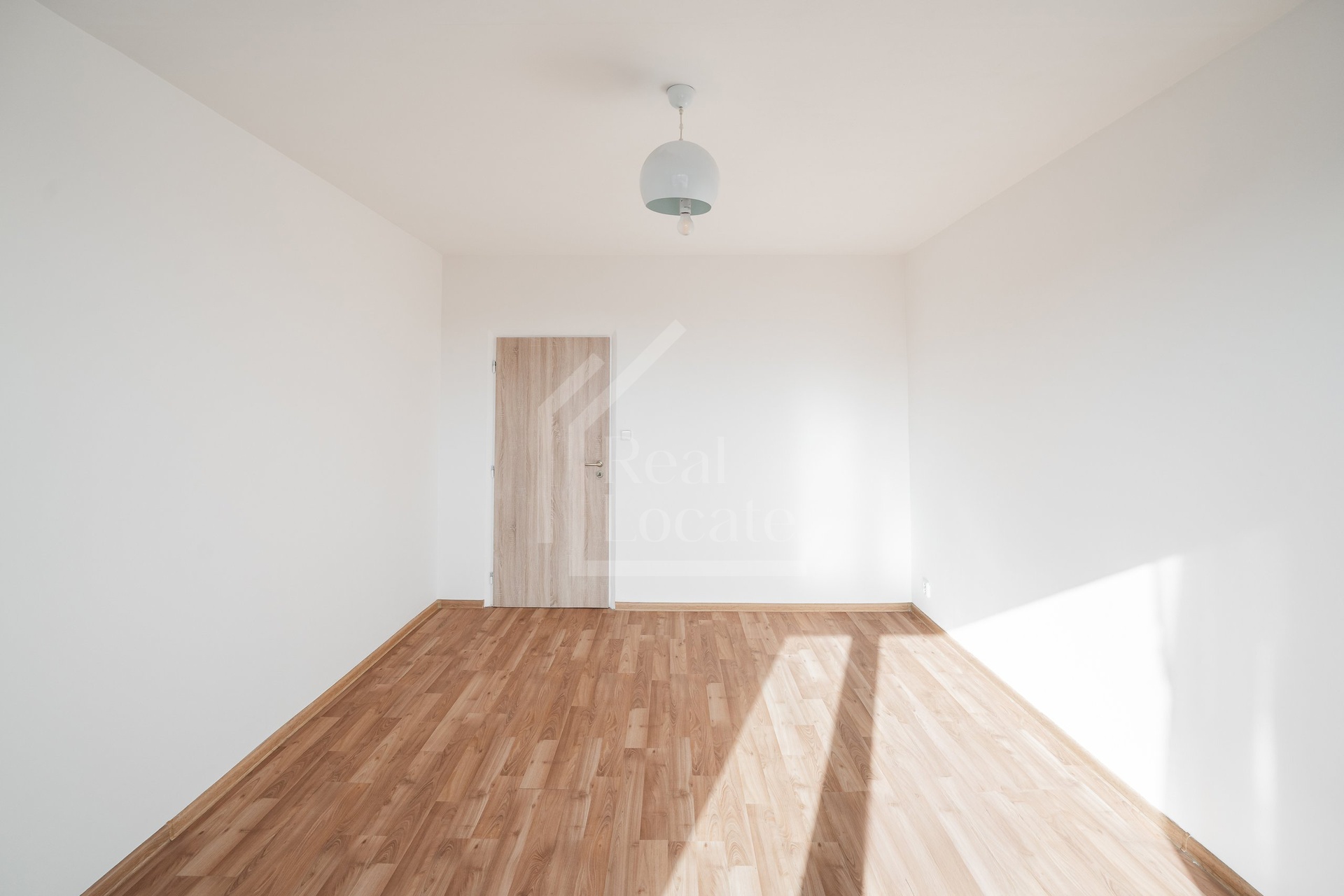 DMA00058-HDR