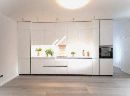 Pronájem bytu, 3+kk, 120 m²