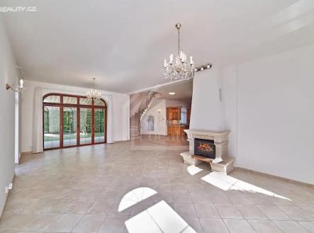 528f.jpeg | Pronájem - dům/vila, 255 m²