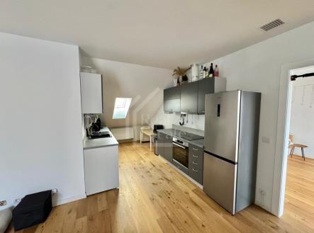 Pronájem bytu, 2+kk, 70 m²