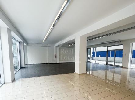 pronajem-obchodni-prostory-200m2-pripotocni-praha-10-vrsovice-img-3326-17303e | Pronájem - obchodní prostor, 185 m²
