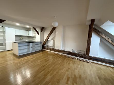 Pronájem bytu, 2+kk, 89 m²