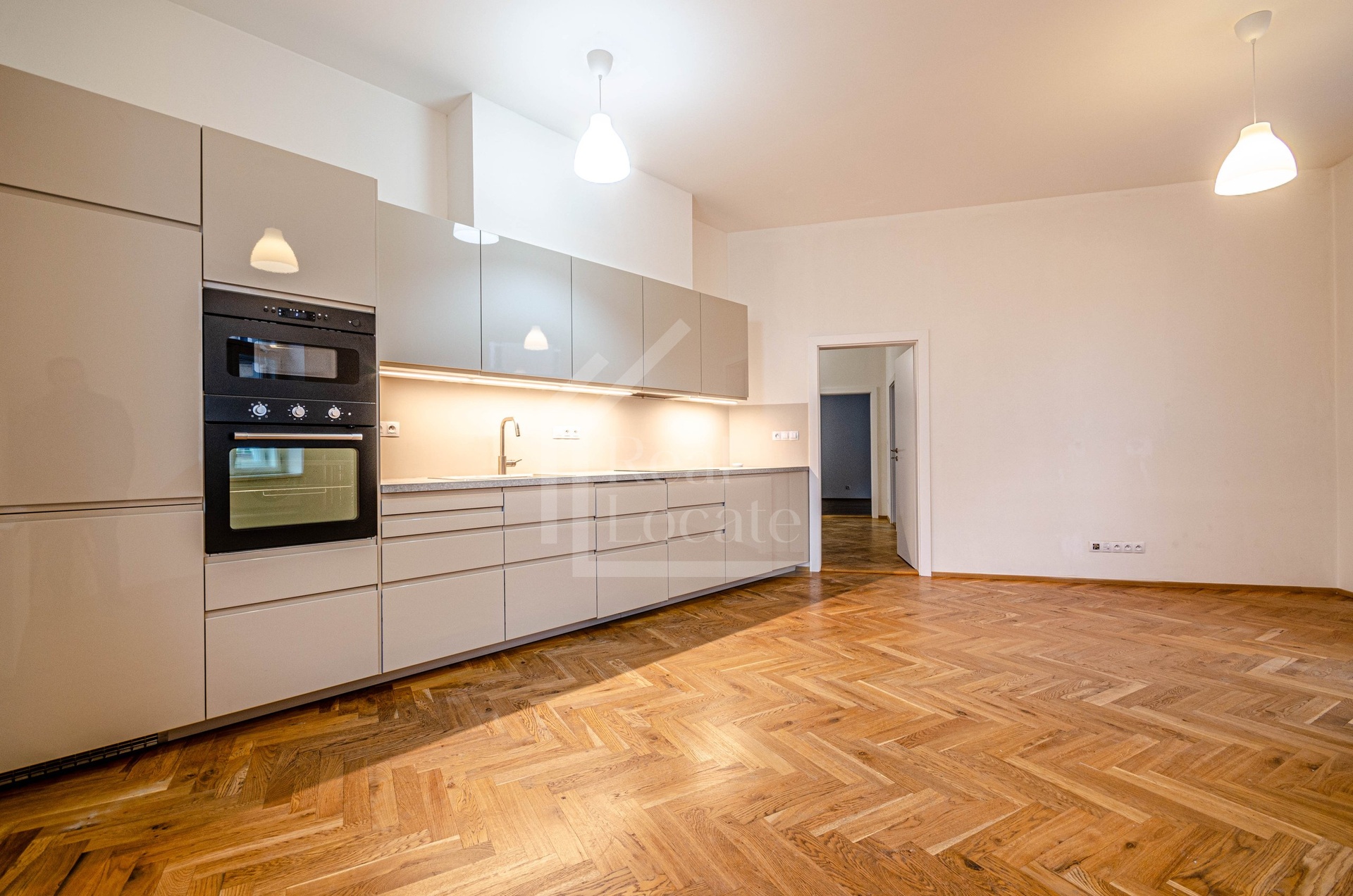 Pronájem byt, 3+kk, 81m2 - Bořivojova, Praha - Žižkov
