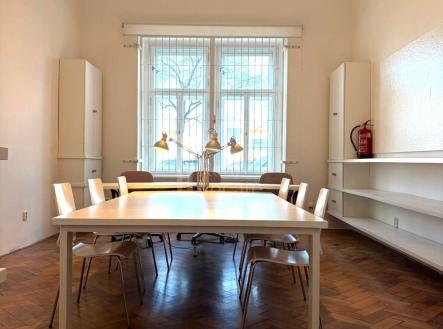 Pronájem - kanceláře, 51 m²