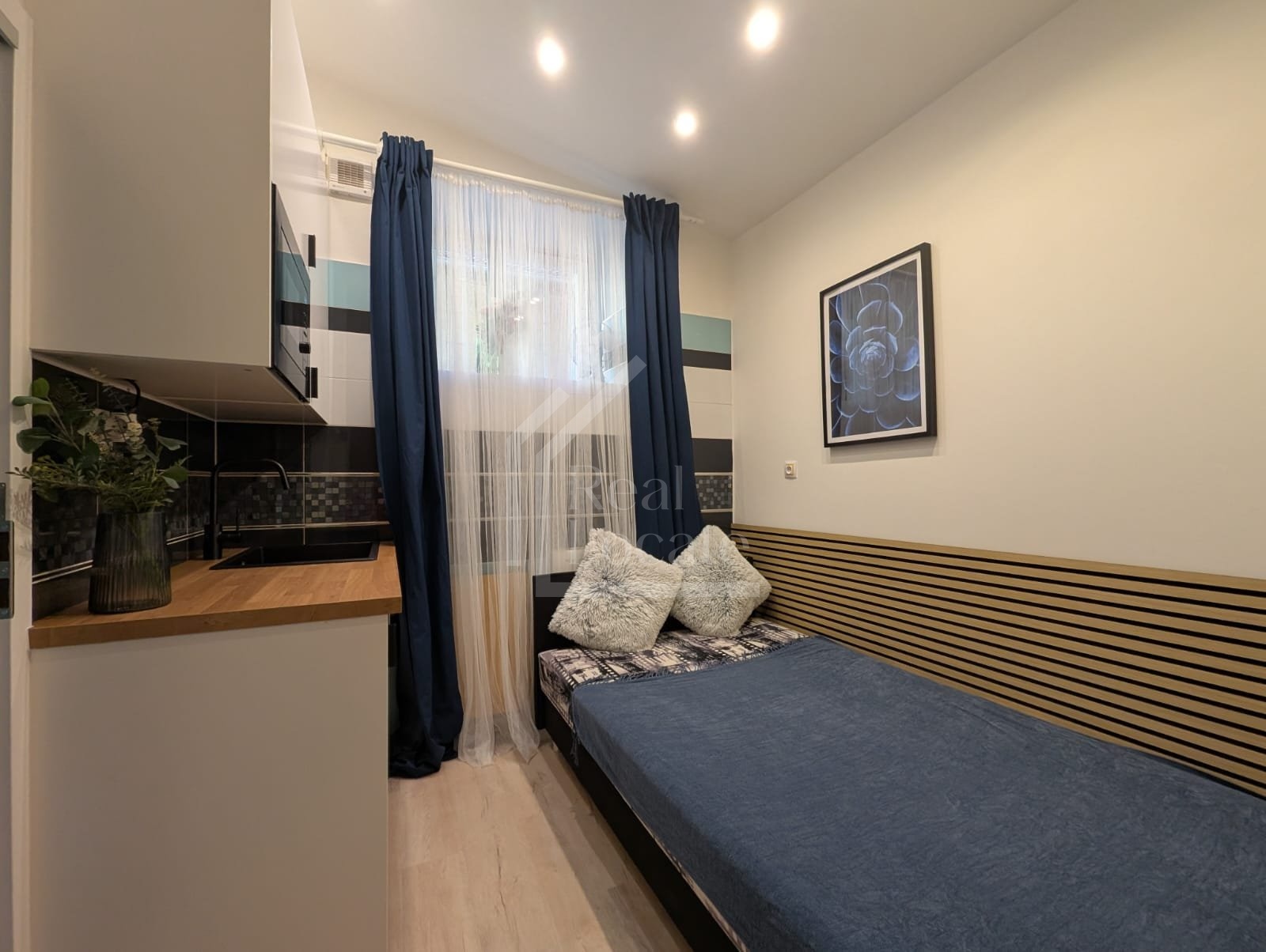 Pronájem byt 1+kk, 8,5 m² - Praha - Smíchov