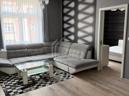 Pronájem bytu, 3+1, 95 m²