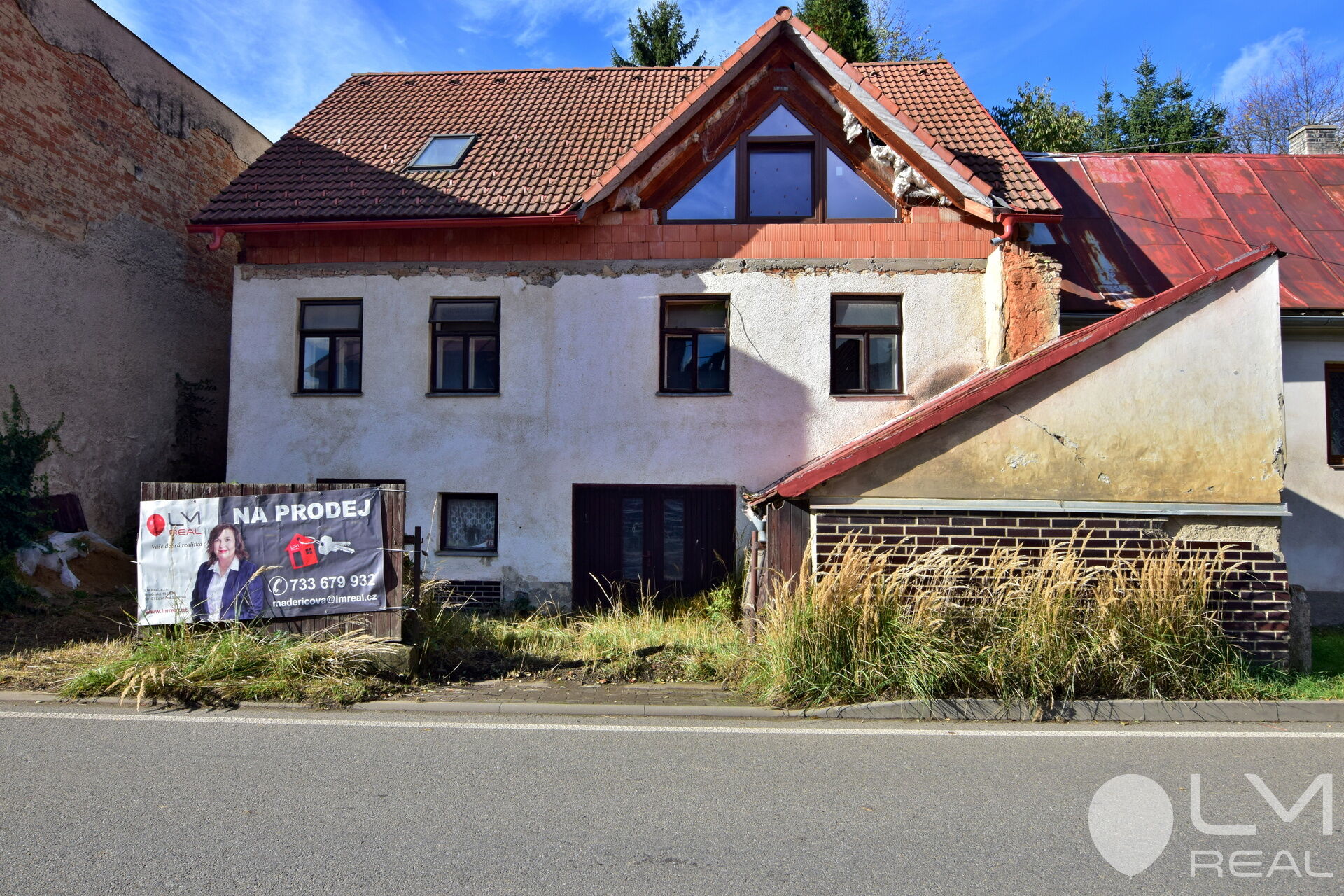 Prodej chalupy za zahájenou přestavbou a se stavebním povolením v Horní Bobrové