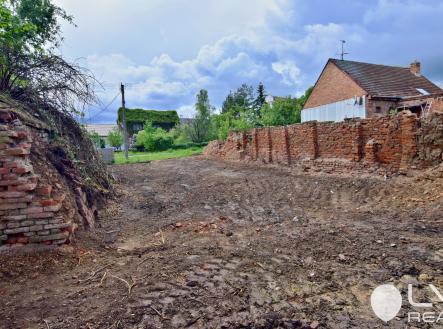 Pozemek k bydlení - pohled od potoka | Prodej - pozemek pro bydlení, 248 m²