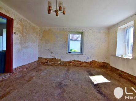 Část domu se zahájenou rekonstrukcí | Prodej - dům/vila, 100 m²