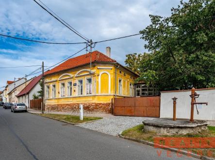 1 | Prodej - dům/vila, 140 m²