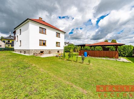 15 | Prodej - dům/vila, 220 m²