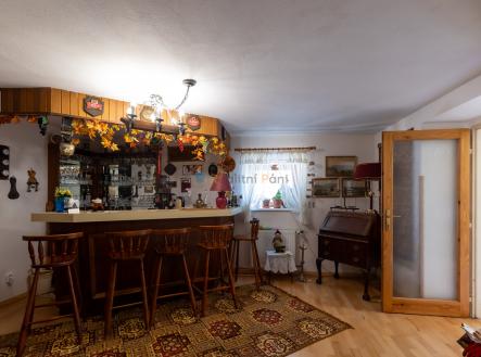 r6m18977.jpg | Prodej - dům/vila, 294 m²