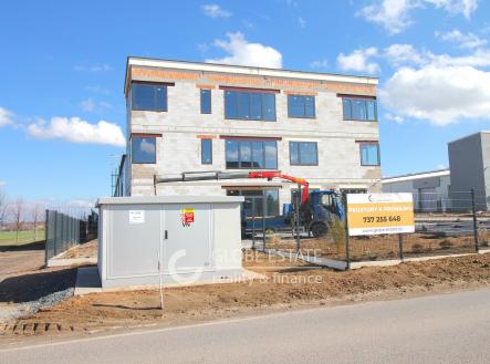 1 | Pronájem - kanceláře, 450 m²