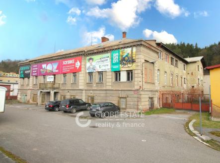 1 | Prodej - obchodní prostor, 1 705 m²