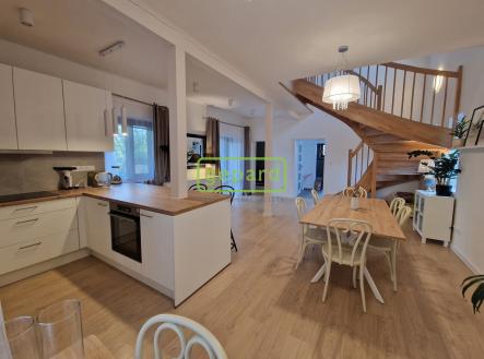 20240623-194422.jpg | Prodej - hotel, 175 m²