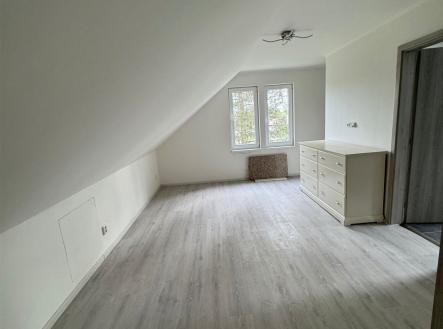 . | Prodej - dům/vila, 147 m²