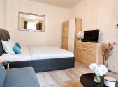Pronájem bytu, 1+kk, 35 m²
