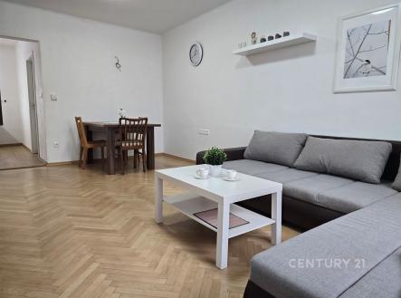 . | Pronájem bytu, 3+kk, 70 m²