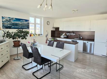 . | Pronájem bytu, 4+kk, 128 m²