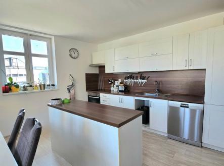 . | Pronájem bytu, 4+kk, 128 m²