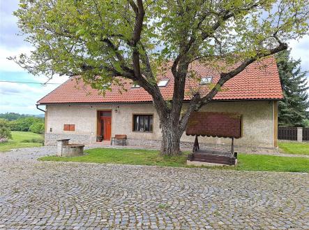 . | Prodej - dům/vila, 310 m²