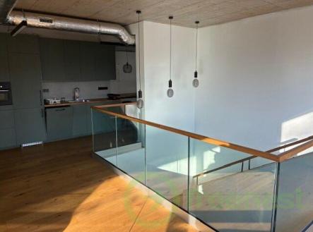 Pronájem - kanceláře, 138 m²