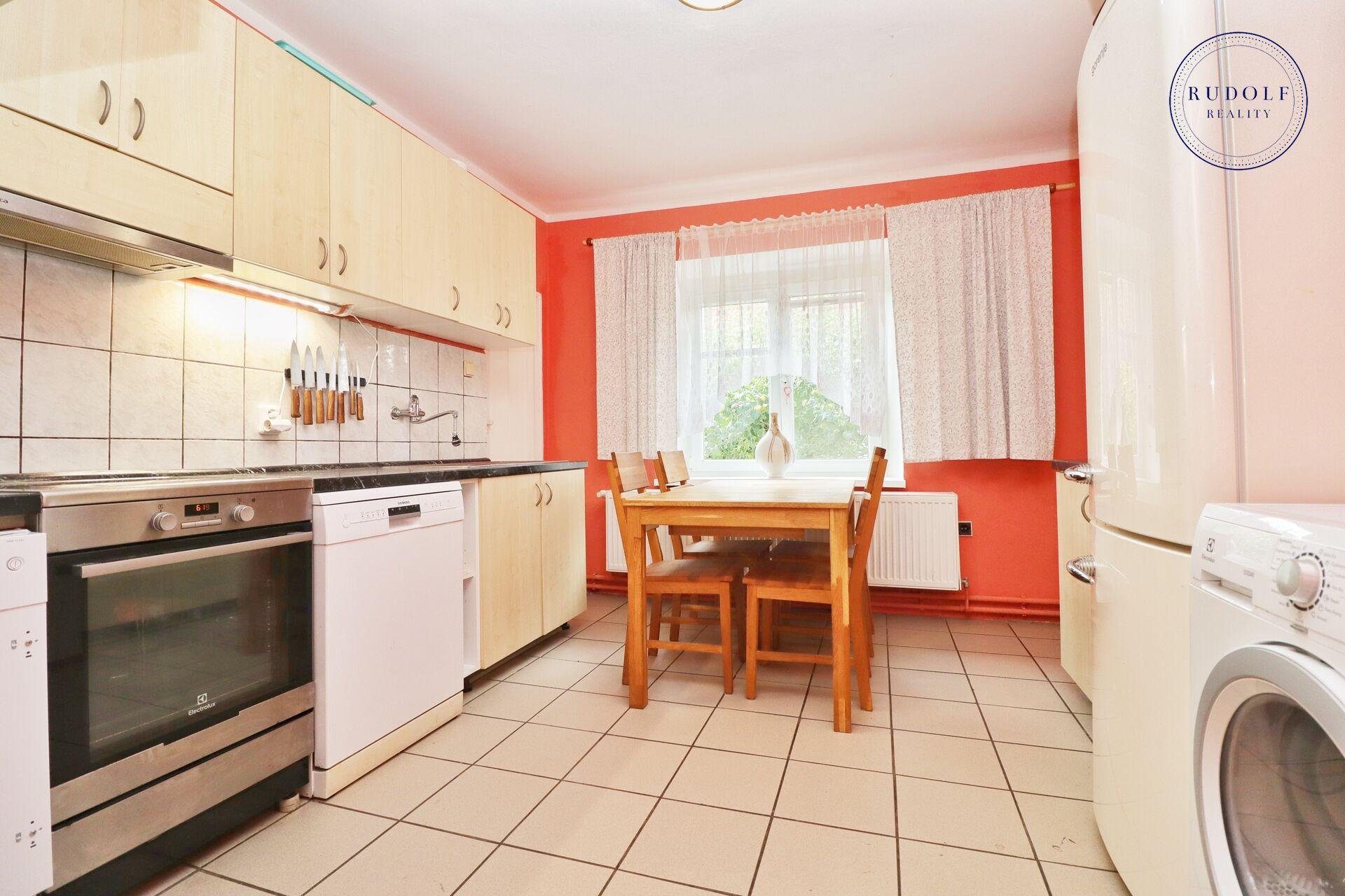 Prodej Rodinného domu, 200 m2, pozemek 984 m2, Plzeň- Letkov