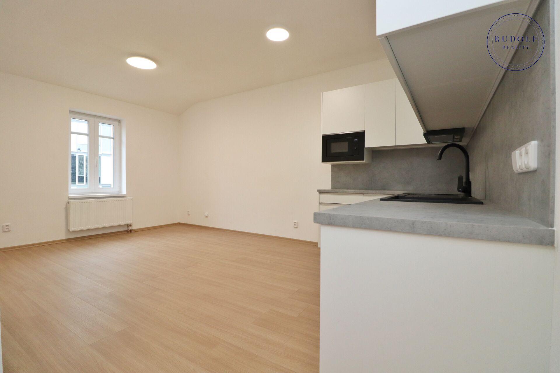 Pronájem bytu 3+kk, 65 m2, ul. Goethova, Plzeň