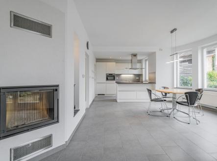 . | Prodej - dům/vila, 189 m²