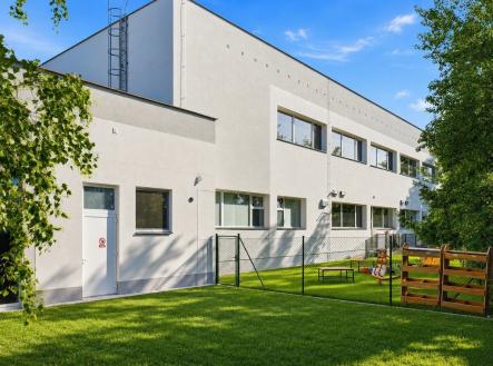 Zahrádka a hřiště školky | Prodej - jiné, 350 m²