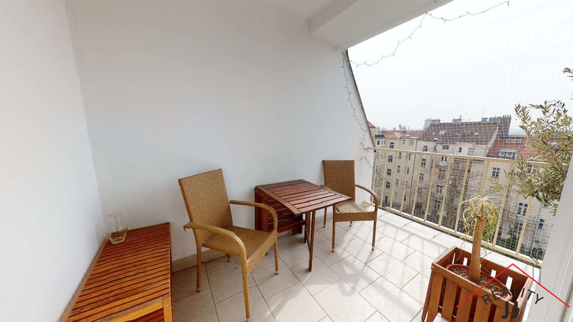 Duplex-apartment-for-sell-Luzicka-street-Praha-2-03192022_115301