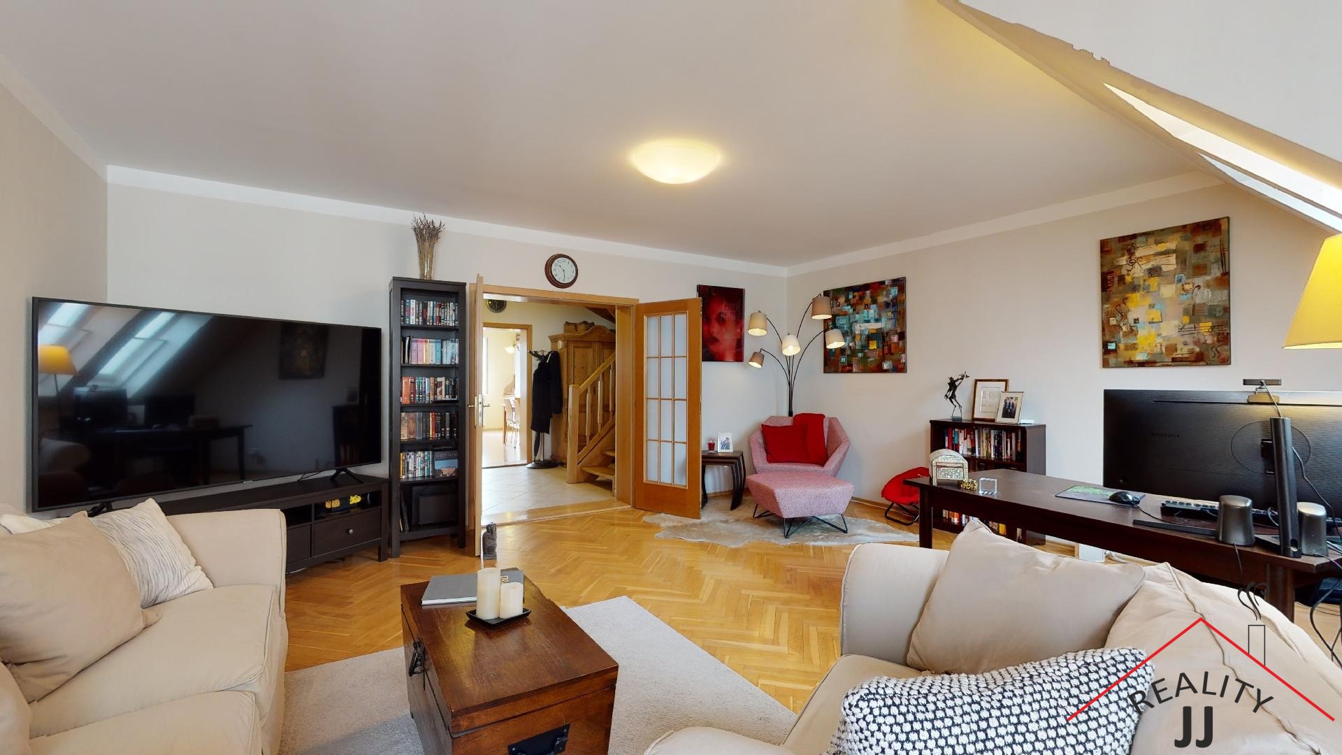 Duplex-apartment-for-sell-Luzicka-street-Praha-2-03192022_113928