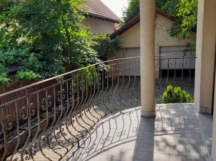 1000028609 | Prodej - dům/vila, 402 m²