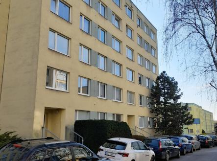 be5215df-d8c3-47f7-aacf-968c64ff13de | Pronájem bytu, 3+1, 84 m²