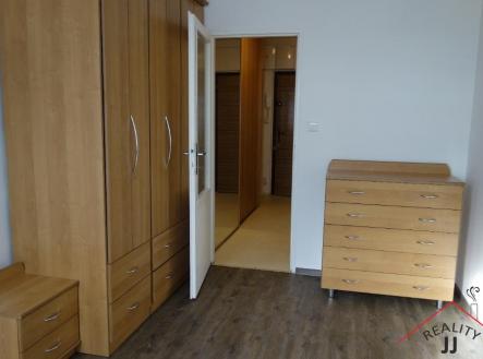 ložnice-nábytek | Pronájem bytu, 2+kk, 48 m²