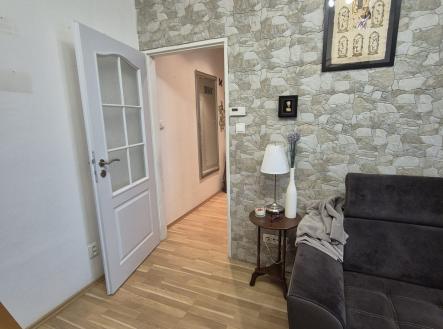 Vchod do ob.pokoje | Prodej bytu, 2+kk, 34 m²