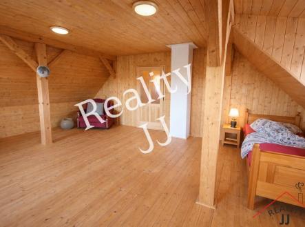 1000037006 | Pronájem - dům/vila, 219 m²