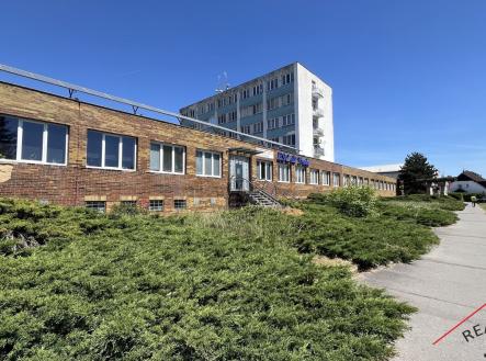 IMG_5358 | Pronájem - komerční objekt, sklad, 3 360 m²