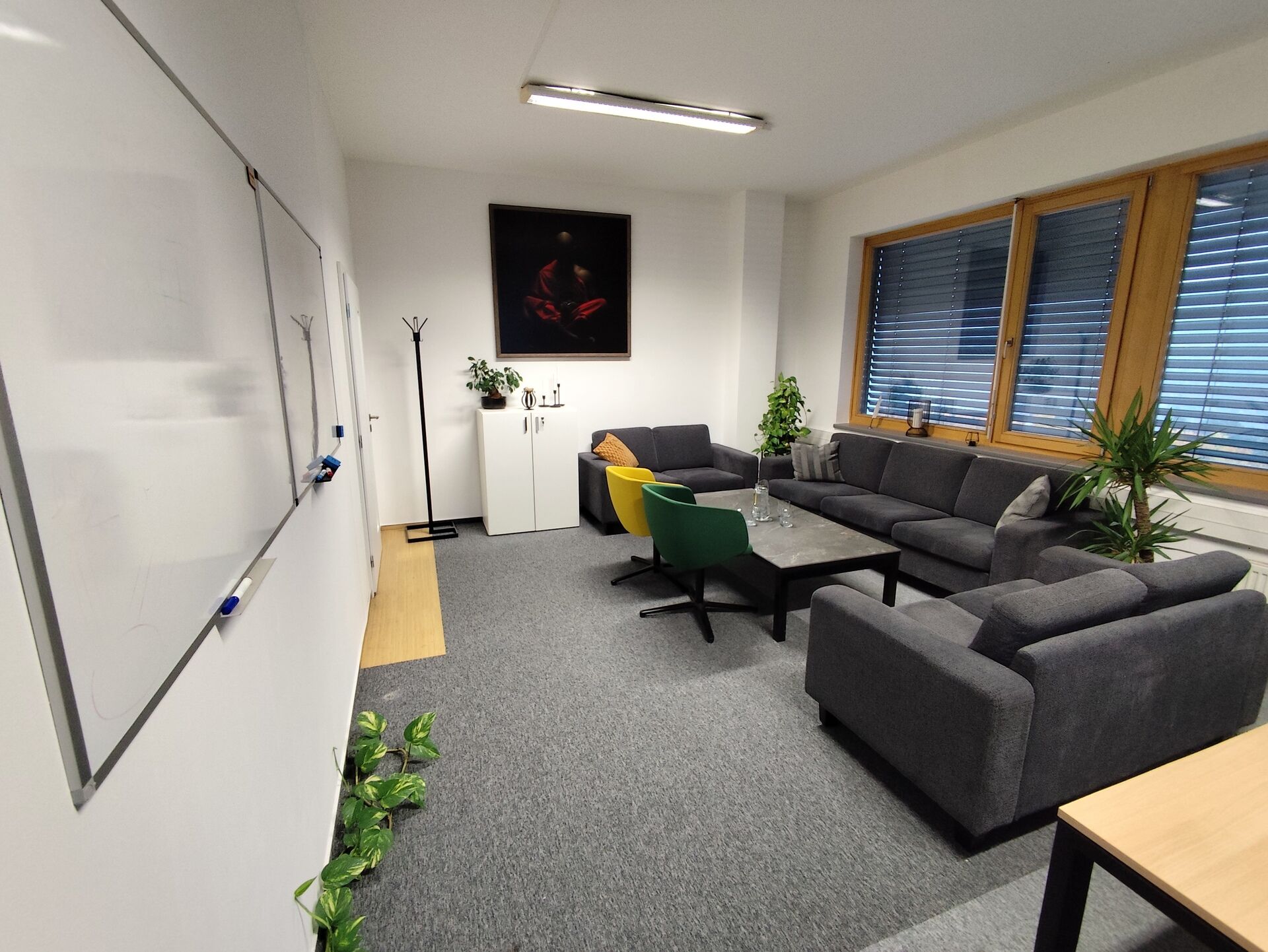 Pronájem luxusní kanceláře s výhledem na Hády -28,2 m2