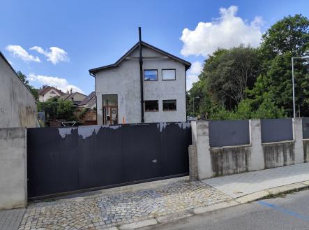 Prodej - dům/vila, 217 m²