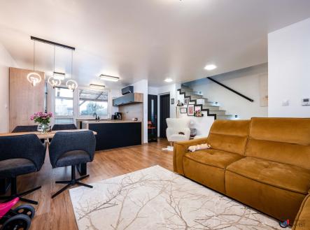moderní dům 4+kk, Sezemice, Pardubice | Prodej - dům/vila, 139 m²