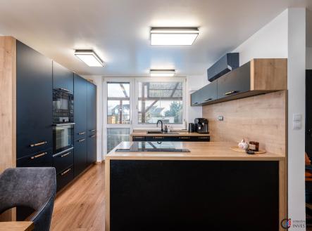 moderní dům 4+kk, Sezemice, Pardubice | Prodej - dům/vila, 139 m²