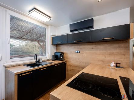 moderní dům 4+kk, Sezemice, Pardubice | Prodej - dům/vila, 139 m²