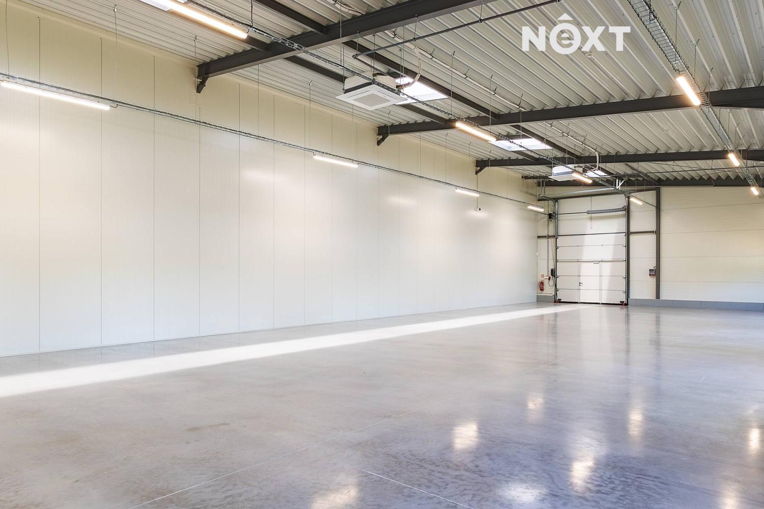 Pronájem komerční Sklady, 386㎡