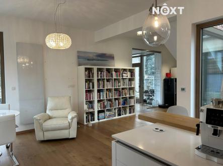 Pronájem - dům/vila, 150 m²