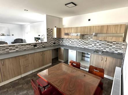 Pronájem bytu, 4+kk, 120 m²