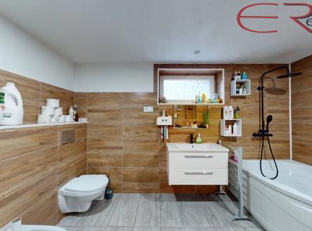 koupelna | Prodej - dům/vila, 140 m²